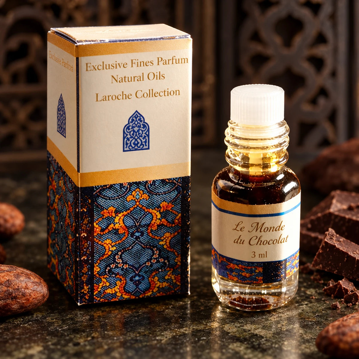 Le Monde du Chocolat perfume oil 3 ml with original bottle and blue patterned box